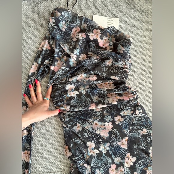 ZARA Floral One-Shoulder Asymmetric Mesh Midi Dress – NWT size Medium - Picture 14 of 16
